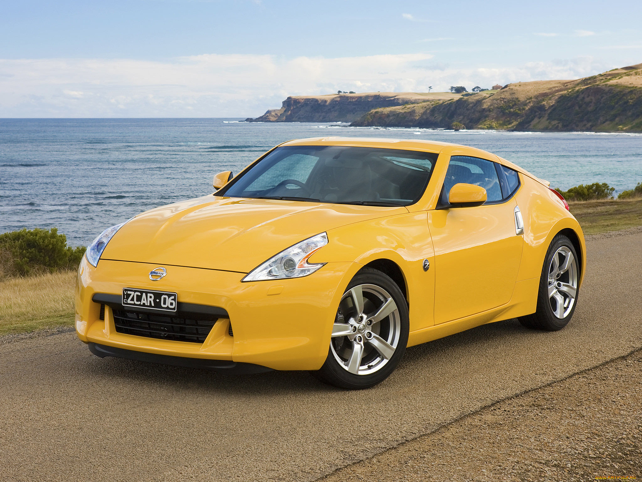 Nissan 370z Р¶РµР»С‚С‹Р№